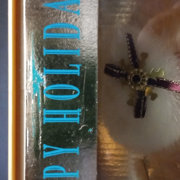 Holiday Barbie 1996 - Picture 9 of 10